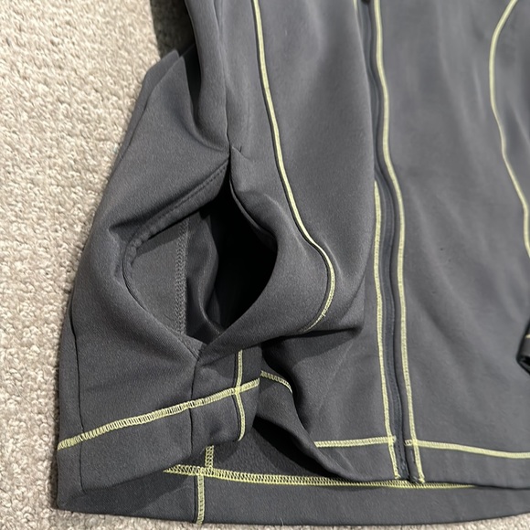 Jacket - Picture 4 of 6